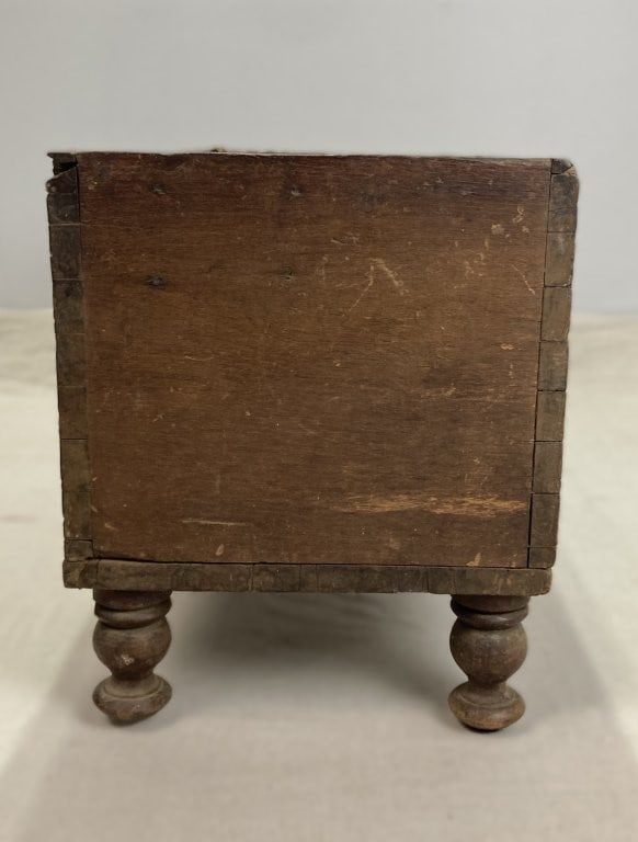 Blanket Chest - 8