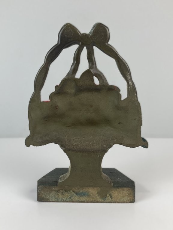 Hubley Cast Iron Flower Basket Doorstop - 3