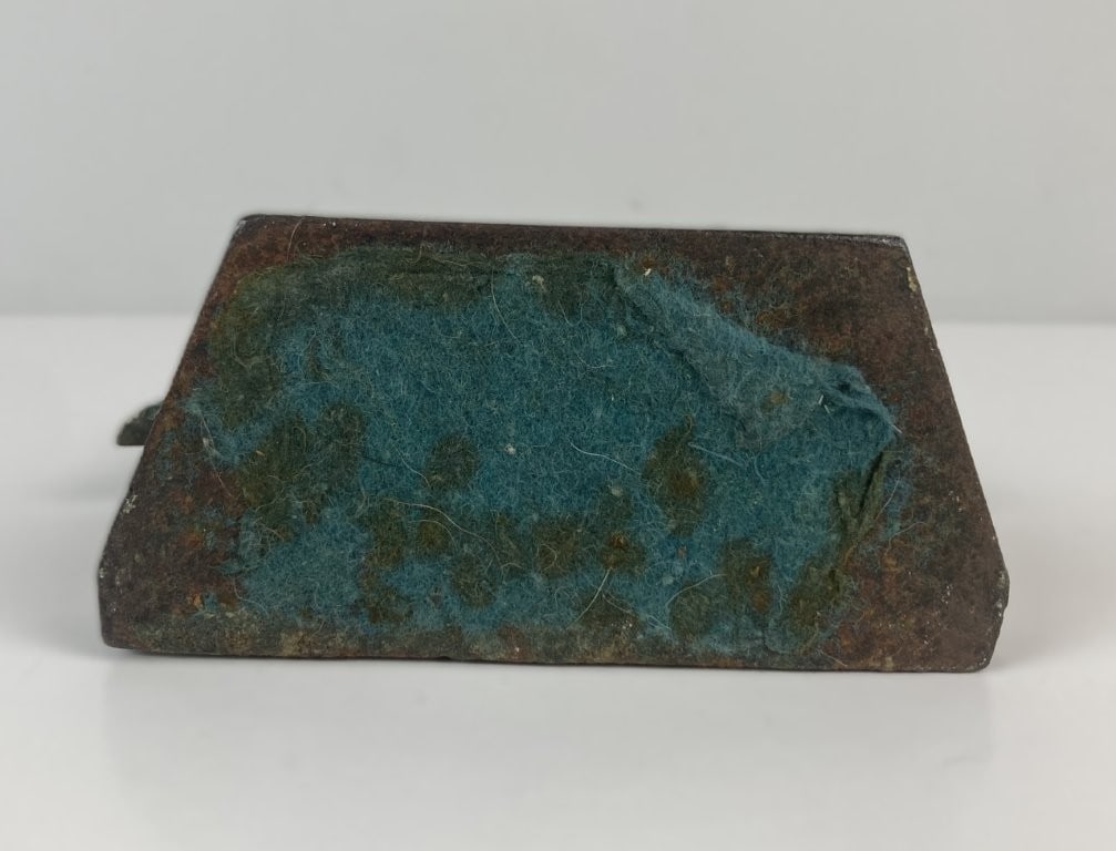 Hubley Cast Iron Flower Basket Doorstop - 5