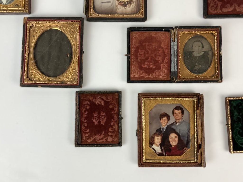 Assortment of 19th-Century Photographic Preservers and Early Portraits - 4