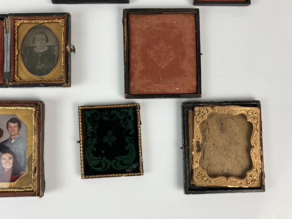 Assortment of 19th-Century Photographic Preservers and Early Portraits - 5