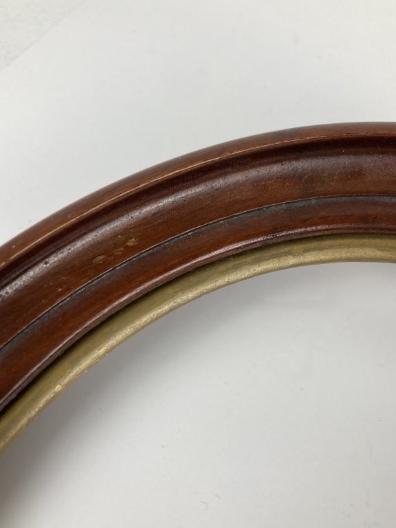 Two 19th Century Oval Picture Frames - 3