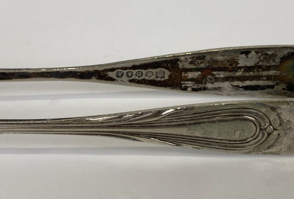 Sterling Silver Sugar Sifter and Sugar Tongs - 5