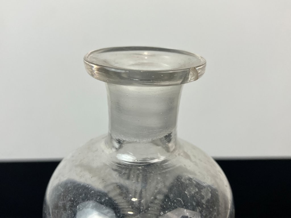19th-Century Etched Glass Cologne Decanter - 6
