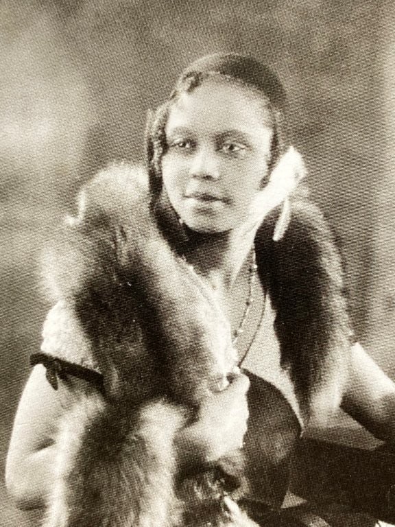 James Van Der Zee, Portrait of African American Woman, Print - 2