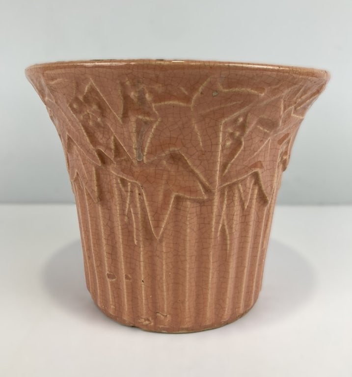 Mid-Century McCoy Ivy and Berries Planter - 4