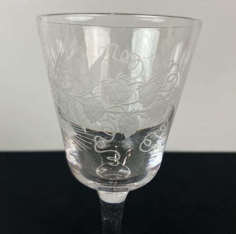 Set of Six Tudor Etched Crystal Wine Glasses - 3