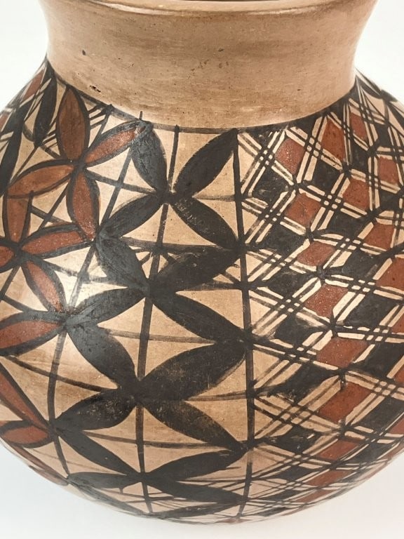 Mata Ortiz Pottery Vase - 2