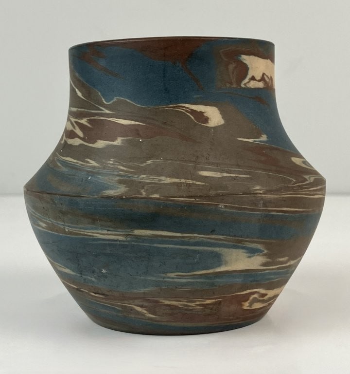 Niloak Mission Swirl Art Pottery Vase - 3