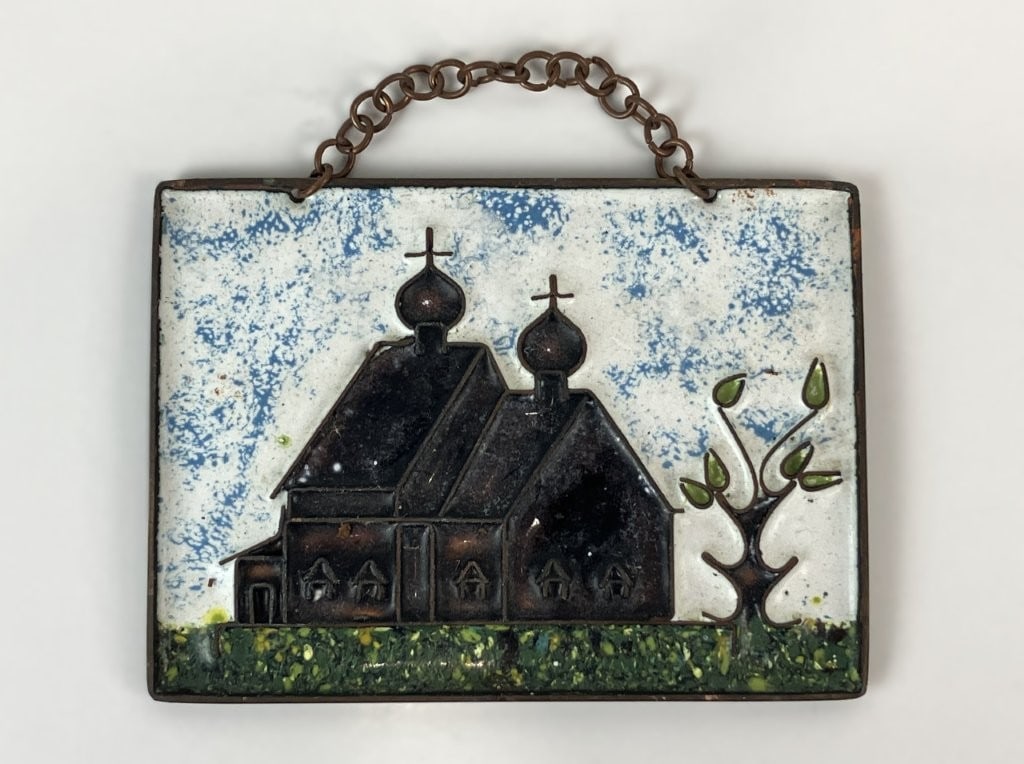 Russian Soviet-Era Landscape Souvenir Plaque: Charming Russian Soviet-era souvenir plaque was crafted using a traditional enamel-on-copper plate process. The miniature artwork depicts a classic church scene set against a serene blue sky, flanked