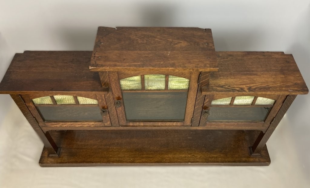 Arts and Crafts Oak Hutch Top - 2