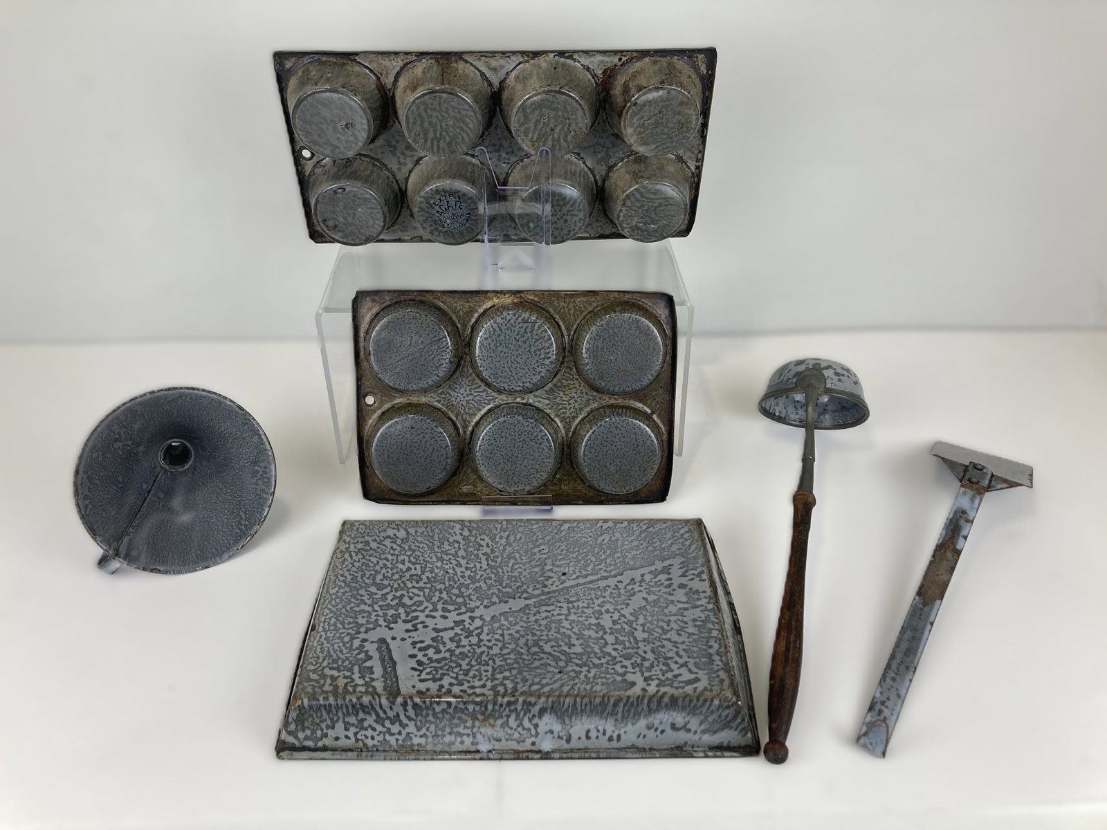 Graniteware Enamel Lot - 5