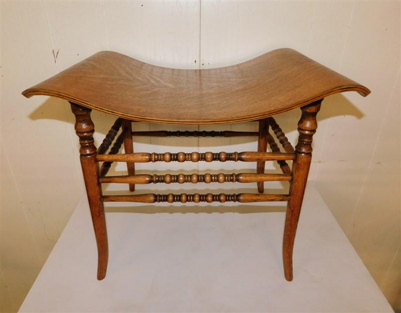 Quality Oak Grain Saddle Seat Stool: Quality Oak Grain Saddle Seat Stool w/Spindle Base in VG Cond.