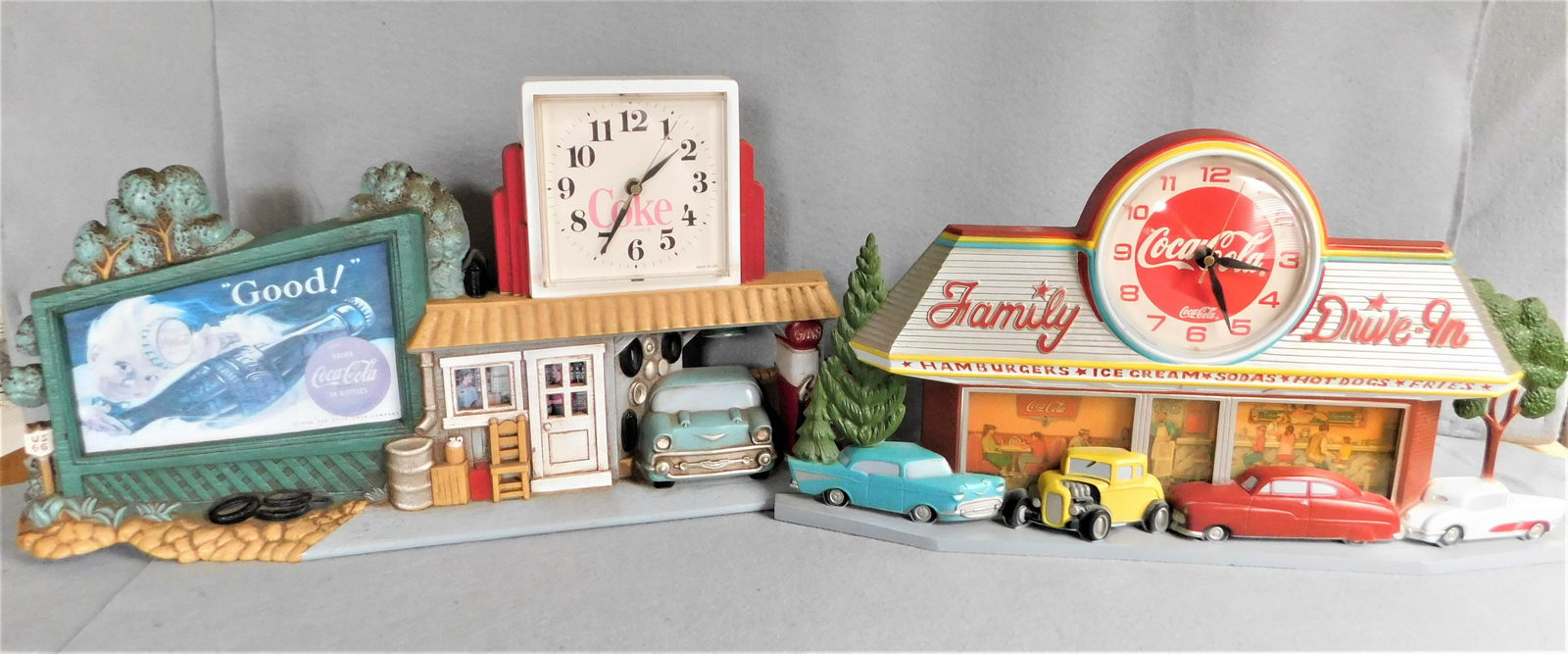 Lot of 2 Plastic Battery Clocks (1 of 1)