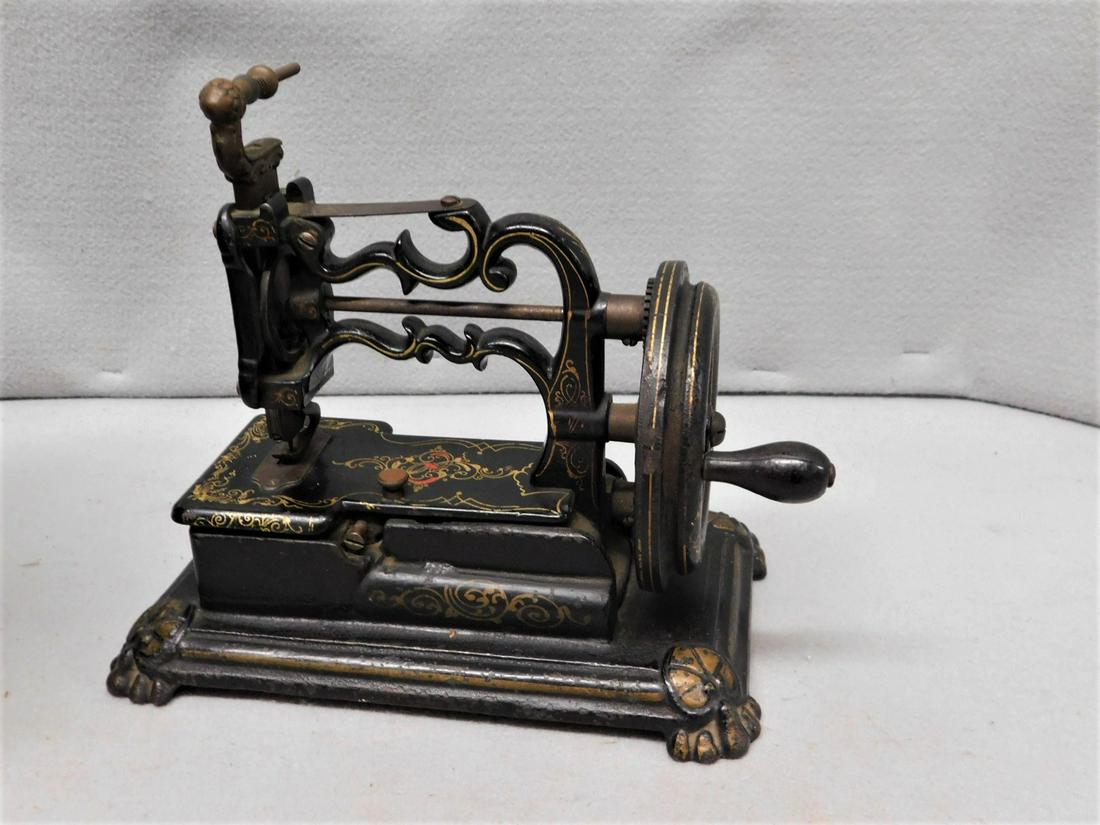 Early "'Chas. Raymond" Sewing Machine (1 of 6)