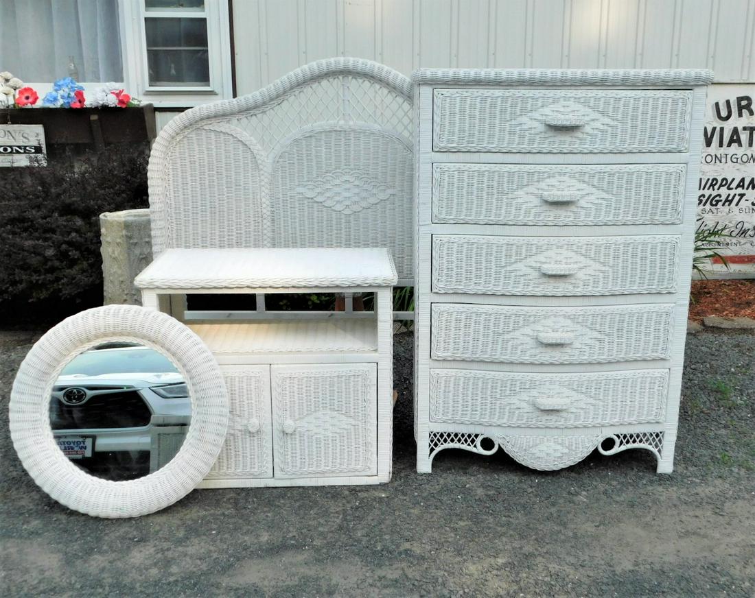 White Wicker Bedroom Set (1 of 1)