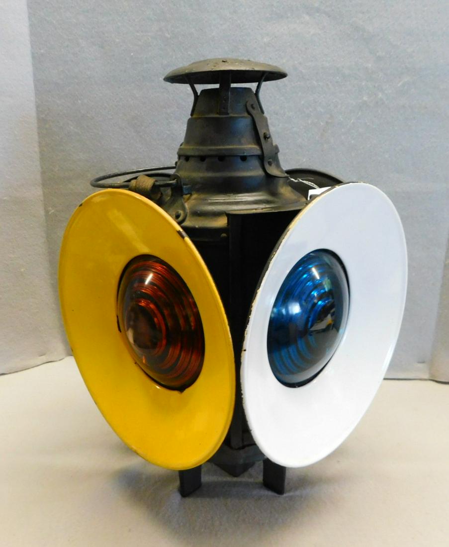 R.R. 4 Way Switch Lantern  . (1 of 3)
