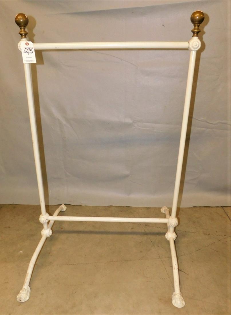 Victorian Quilt Rack (1 of 1)