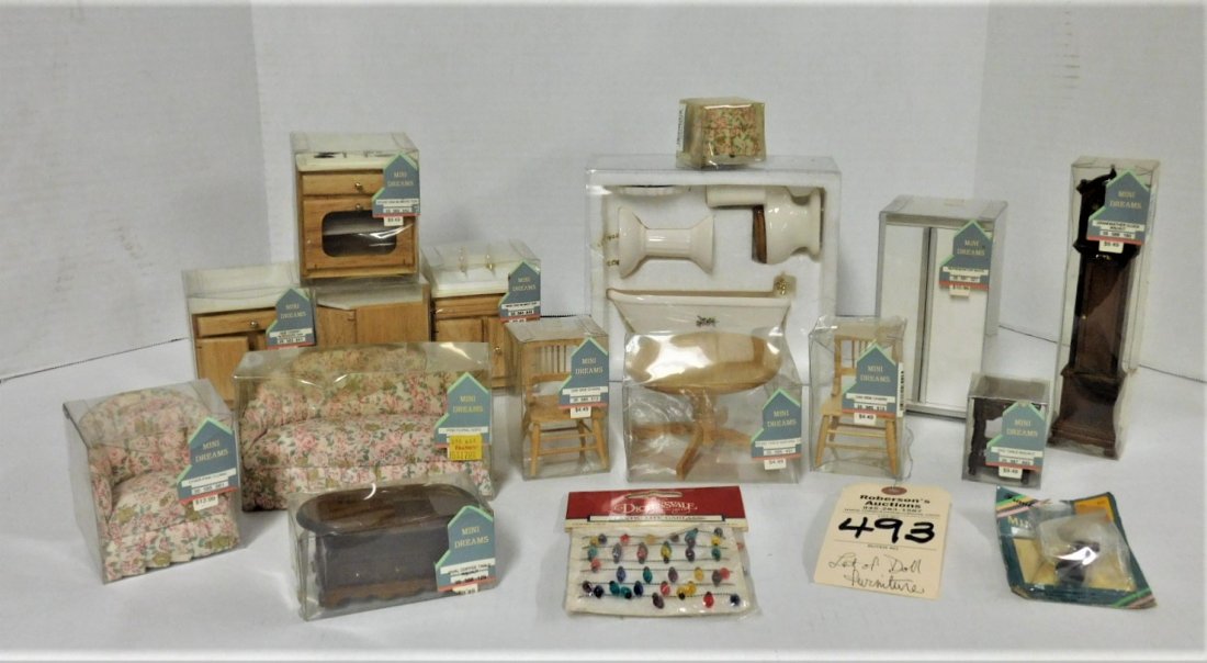 Lg. Lot of Dollhouse Furniture (1 of 1)