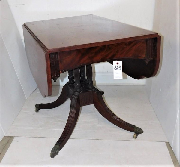 19thc. Mahogany Duncan Phyfe Table