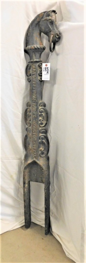 Early Hartwell Horse Hitching Post (1 of 4)