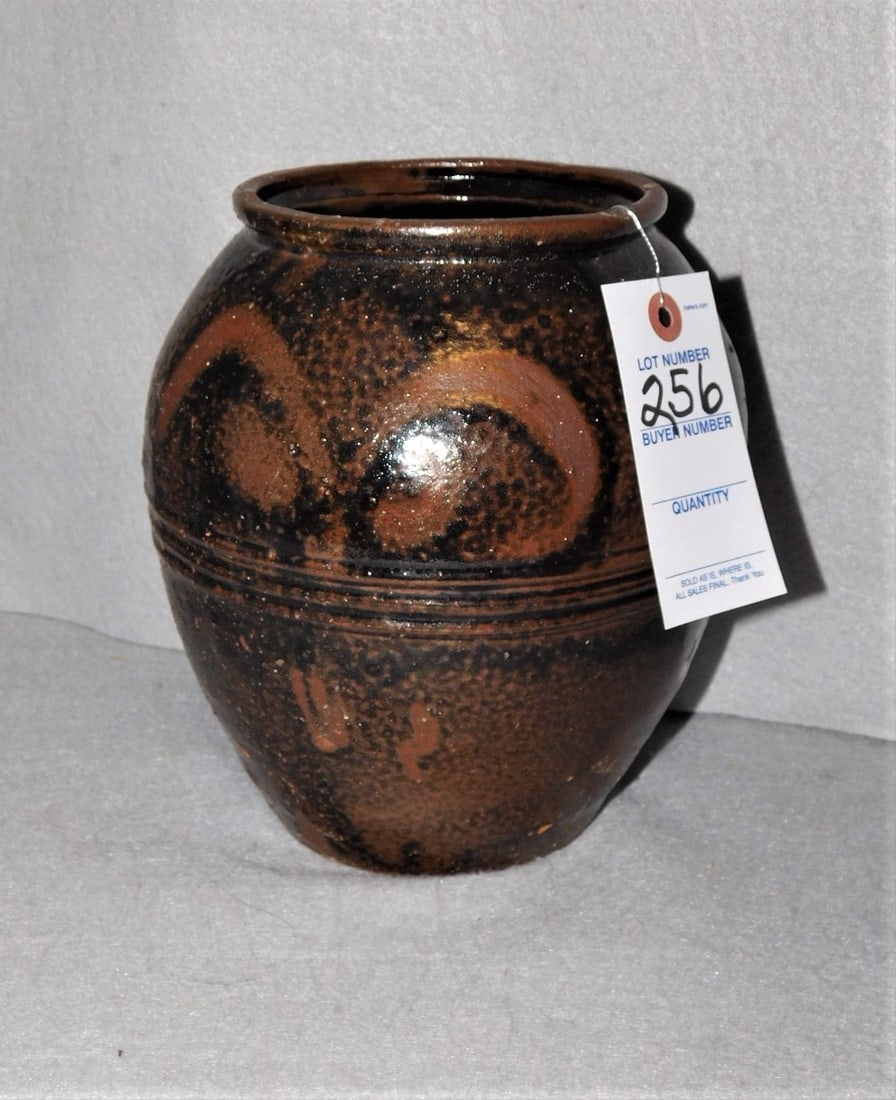 Redware Jar (1 of 1)