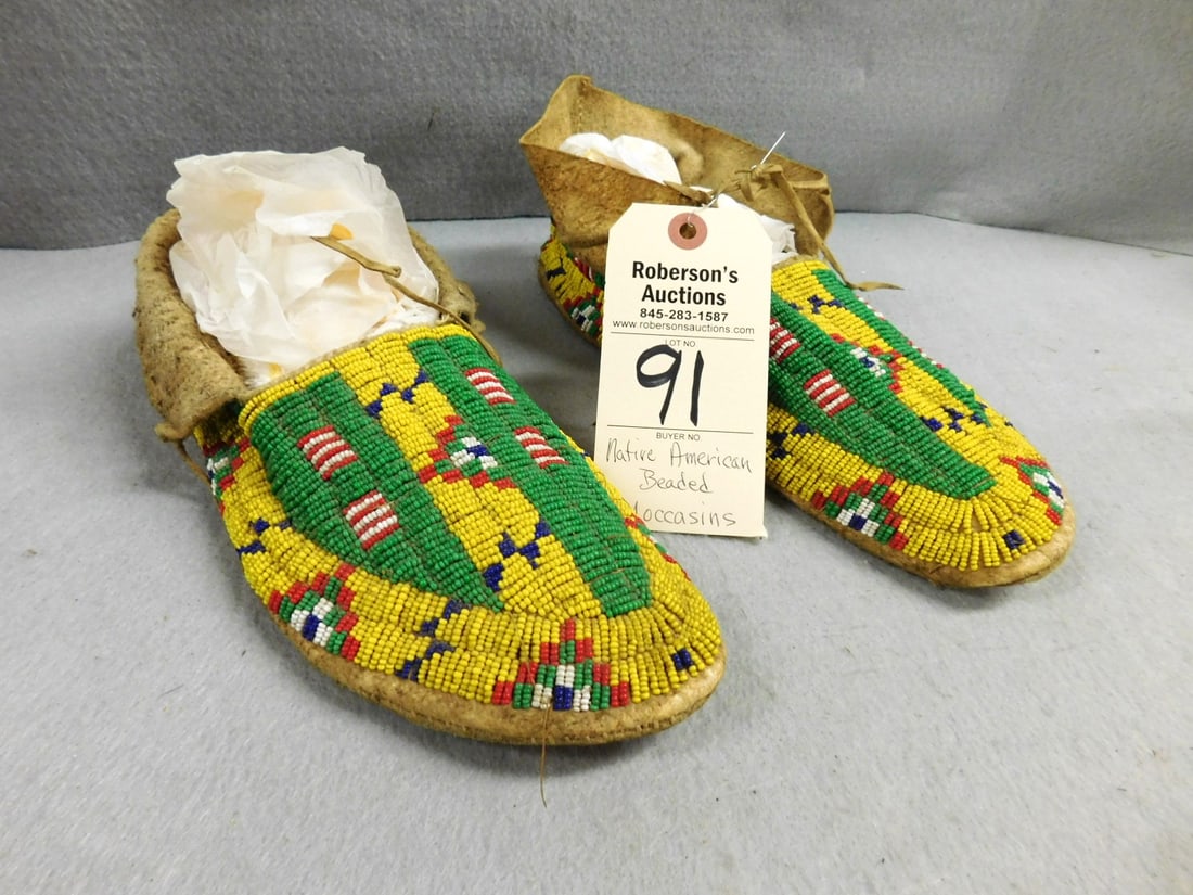 Beaded Native American Moccasins (1 of 3)