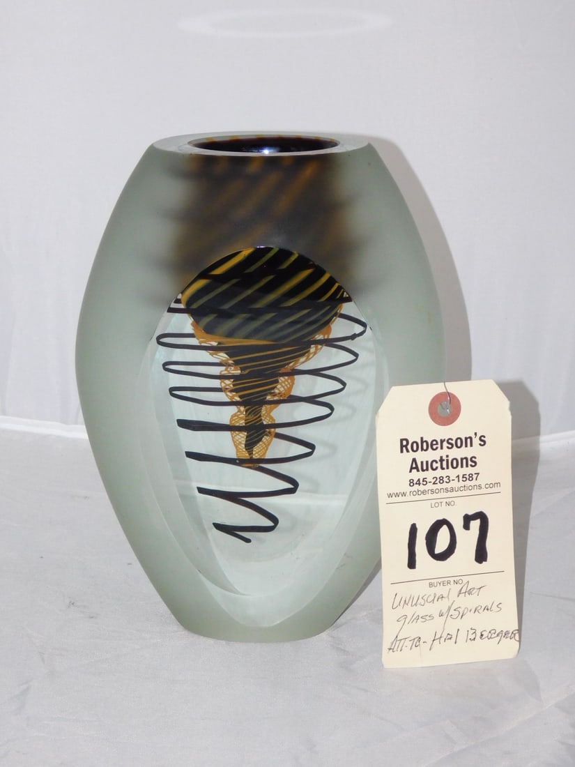Unusual Spiral Art Glass Vase: Unusual Spiral Art Glass Vase w/ Spiral Art Interior Attrib. to Hal Berger in VG Cond. - 8 1/2"H x 6 1/2"W
