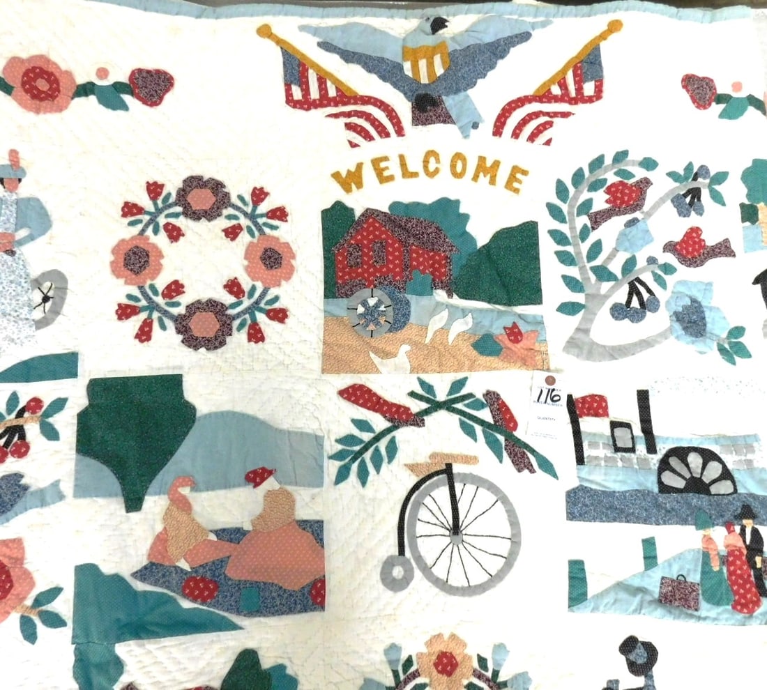 Contemporary Handdone Quilt (1 of 4)