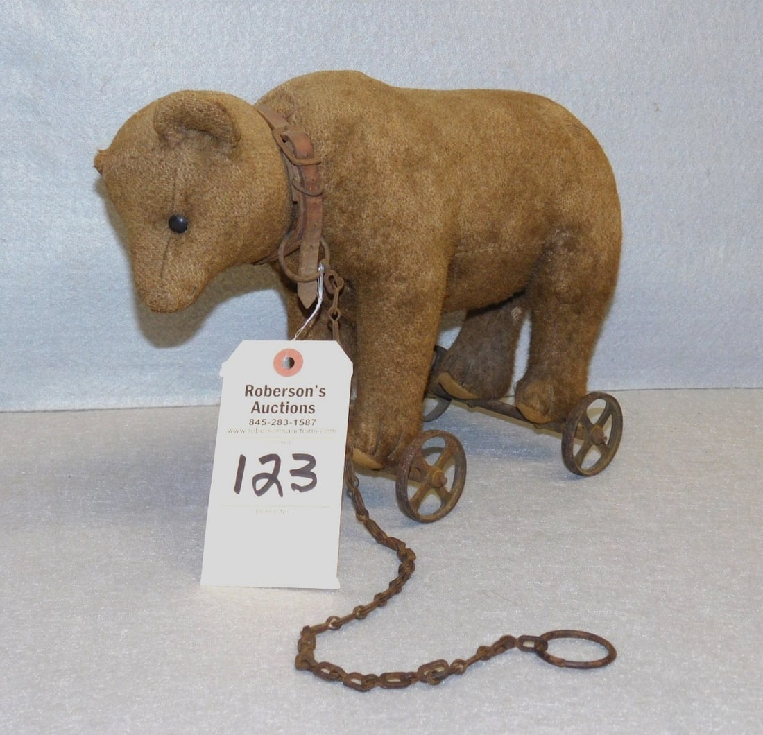 Early Mohair Bear Pulltoy (1 of 5)