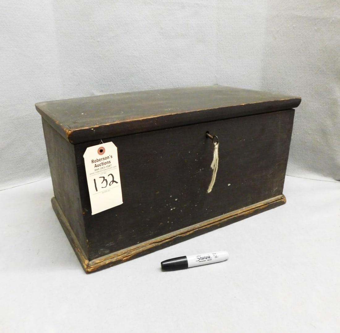 Early Wooden Dovetailed Box w/Key (1 of 2)