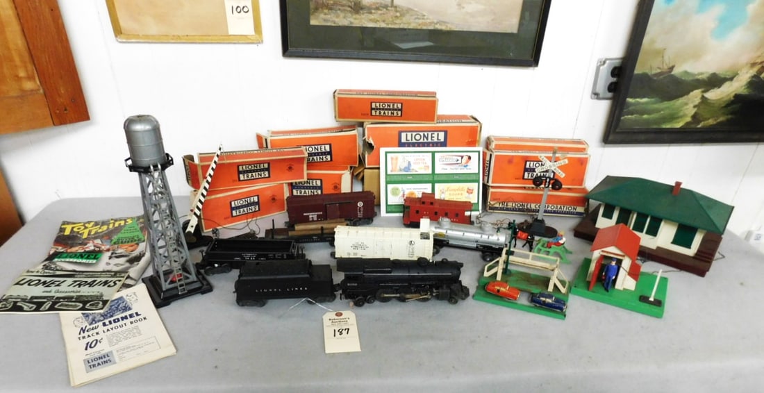 Vintage Lionel Train Set: Vintage Lionel Train Set w / Engine No. 2035 w/ Tender & 6 & Dump Car, incl. Automatic Milk Car , Transformer & Orig. Boxes & Accessories, No Tracks in Gd. Cond.