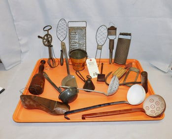 19 pcs. of Early Kitchenware