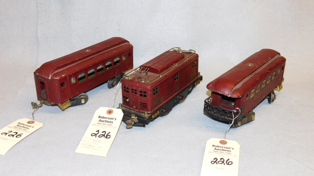 3 Pc Lionel Standard GA. Engine #8 w/2 Passenger Cars (1 of 2)