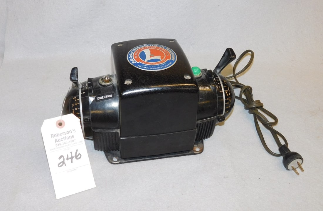 Lionel Corp Trainmaster Transformer (1 of 2)