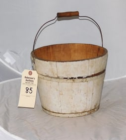 Early Banded Bucket