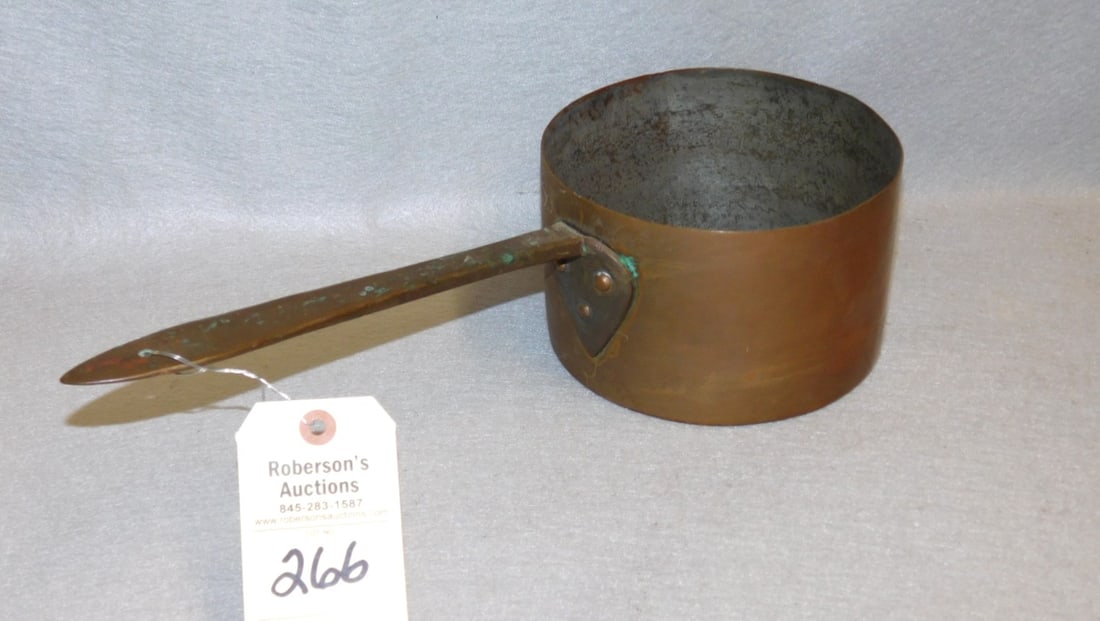 Early Copper Pot: Early Copper Pot w/Shaped Handle in Gd Cond. - 4 1/4"H x 7"D x 16 3/4"L