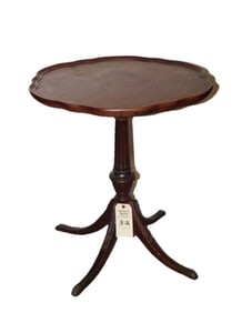 Duncan Phyfe Piecrust Stand