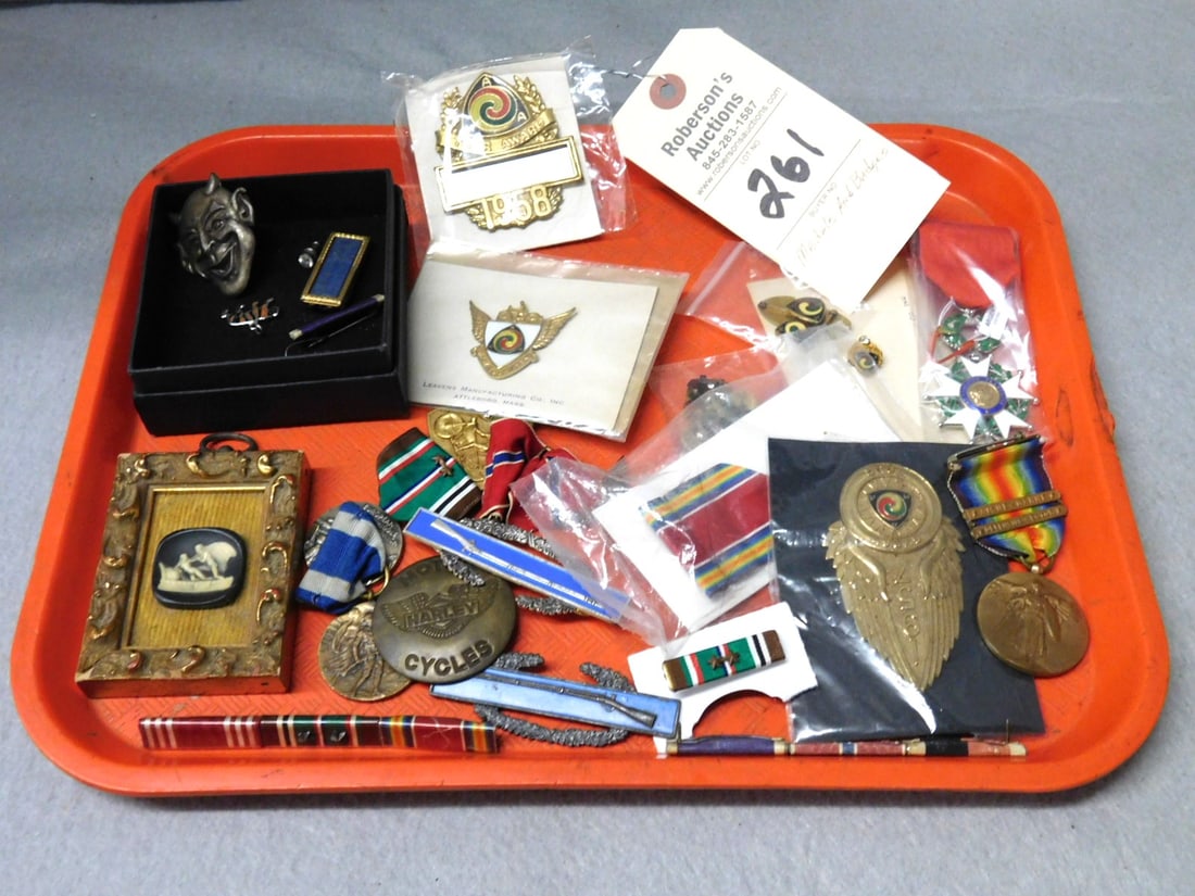 Tray Lot of Medals & Pins: Tray Lot of Medals, Pins, Harley Pin, Bar Pins, Etc. in GD Cond.