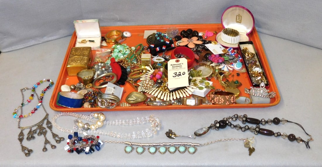 Lg. Tray Lot of Costume Jewelry: Lg. Tray Lot of Costume Jewelry incl. Necklaces, Bracelets, Pins, Earrings, etc.. in Gd. Cond.