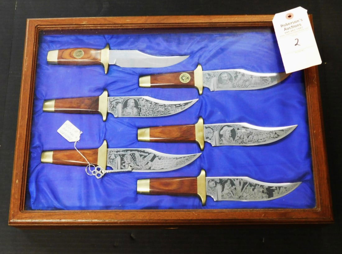 Schrade Aurum Etched Bowie Knife Set (1 of 3)