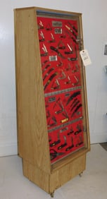 Standing Schrade Display w/42 Knives