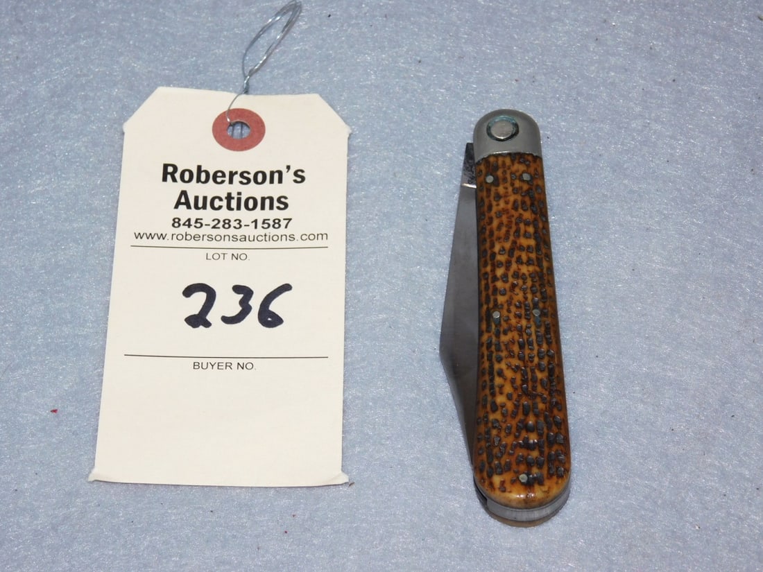 Simmons Hardware Co. Press Button Knife (1 of 2)