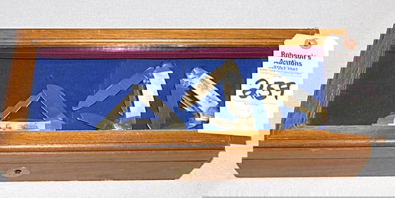 3 Schrade Pearl Handle Knives in Case