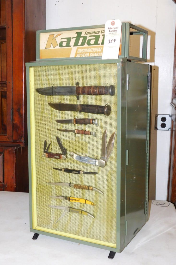 Metal Kabar Cutlery 10 Knife Display (1 of 4)
