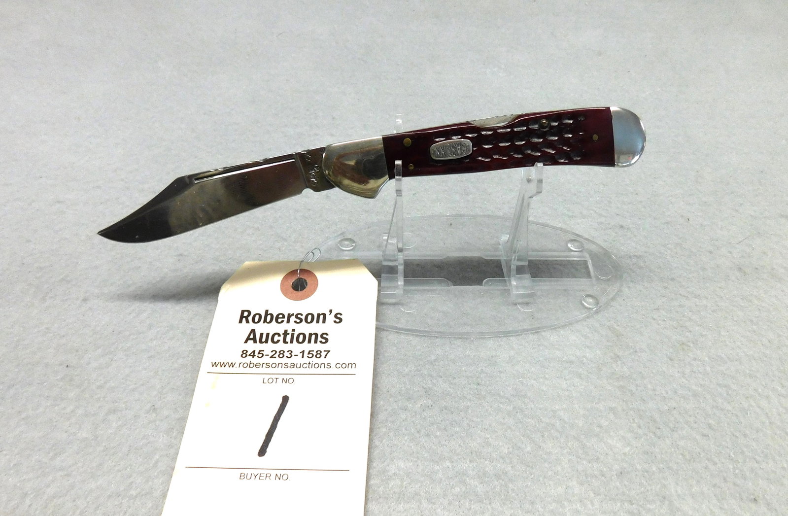 Case Automatic Lockback Knife: Case No. 64549LSS Automatic Lockback Knife, Copperlock Pattern, Fileworked, Red Bone in VG Cond. - 4 1/4in. Note:Knives are shown on both sides