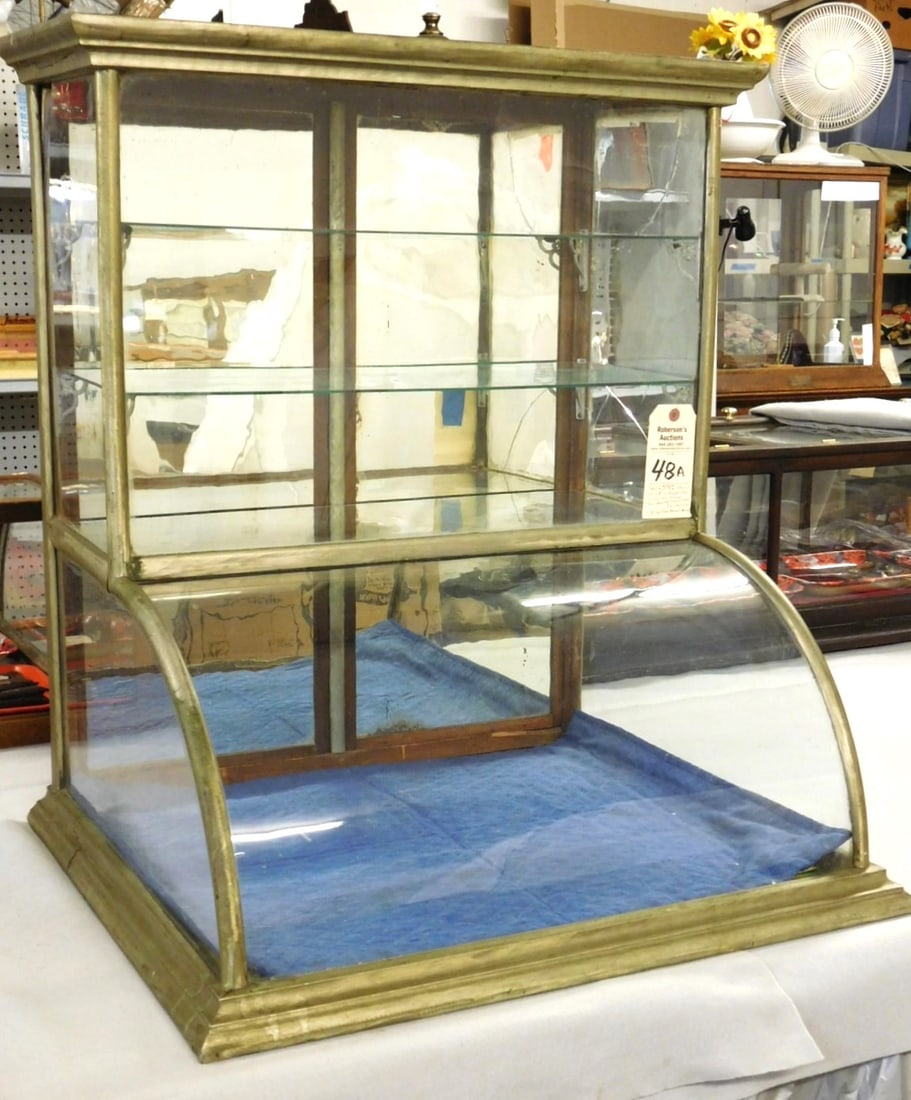 Bow Front Country Store Showcase (1 of 3)