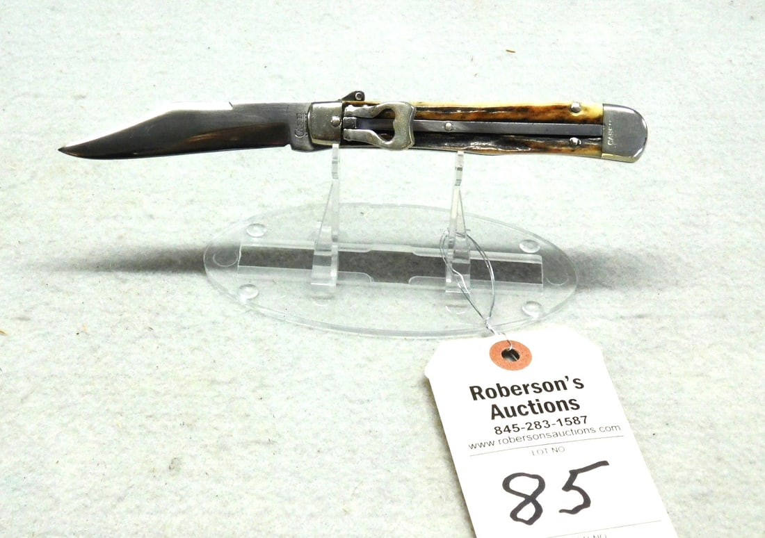 Case XX Lever Lock Automatic: Case XX Lever Lock Automatic - 4 3/8" w/Stag, No Cracks in VG Cond.