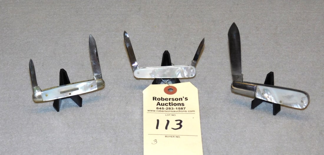 3 - Schrade Cutco M.O.P. Knives: 3 - Schrade Cutco Mother of Pearl Knives: 1 - Single Blade Barlow, No Cracks; 1- 3 Blade Losbster, No Cracks; 1 - 2 Blade, No Cracks in VG Cond. - 3 3/8", 3 1/8", 2 3/4"