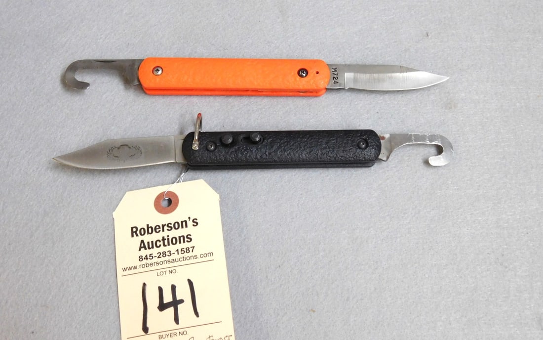 2 Paratrooper Automatic Blade Knives (1 of 2)